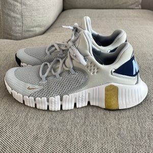 Womens Nike Metcon Free 4 Size 9.5